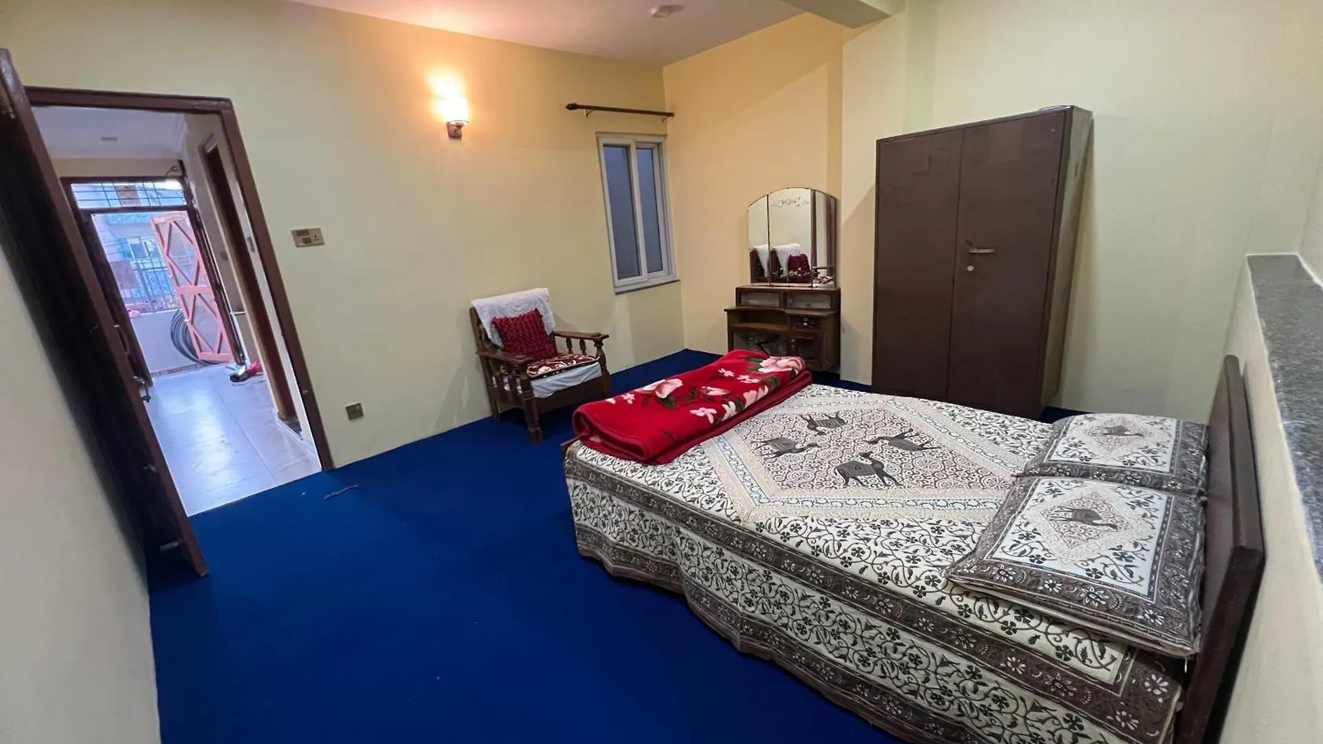 Golfutar Suites 카트만두